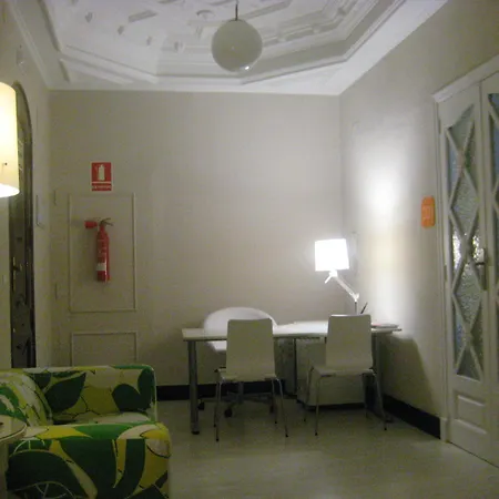 Hi Canovas Hotel *