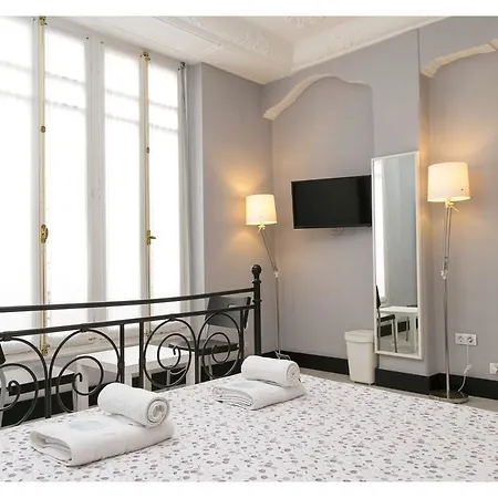 Ξενοδοχείο Hi Canovas